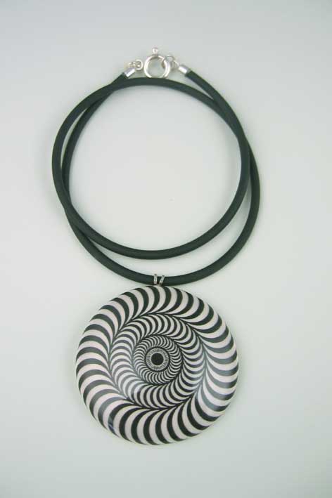Spiral pendant